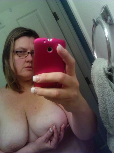 MILF takes a picture of herself squeezing her nipples | Self-Shot MILFs; Big Tits Mature MILF Reality Wife 