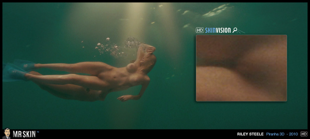 Sexy underwater view of Riley Steele; Celebrity Hot 