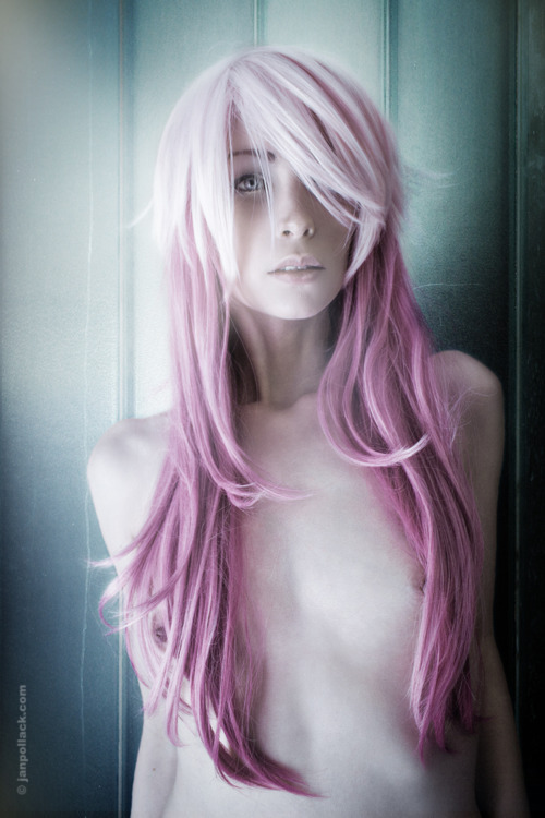 Scene girl, with blonde and pink hair, like the ones you love!; Blonde Hot 
